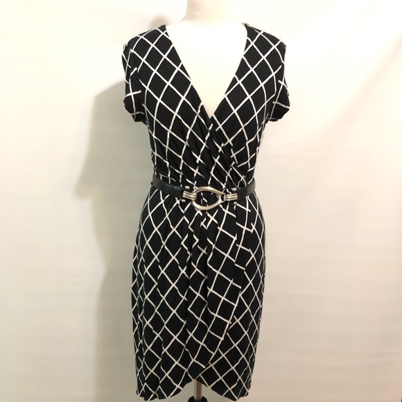 Express dress black white sz S GUC hi-lo hem - Picture 1 of 16